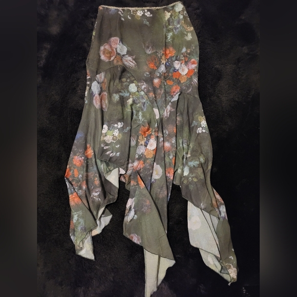 Delia's By Dolls Kill Green Floral Asymetrical Hem Maxi Skirt - Picture 3 of 5